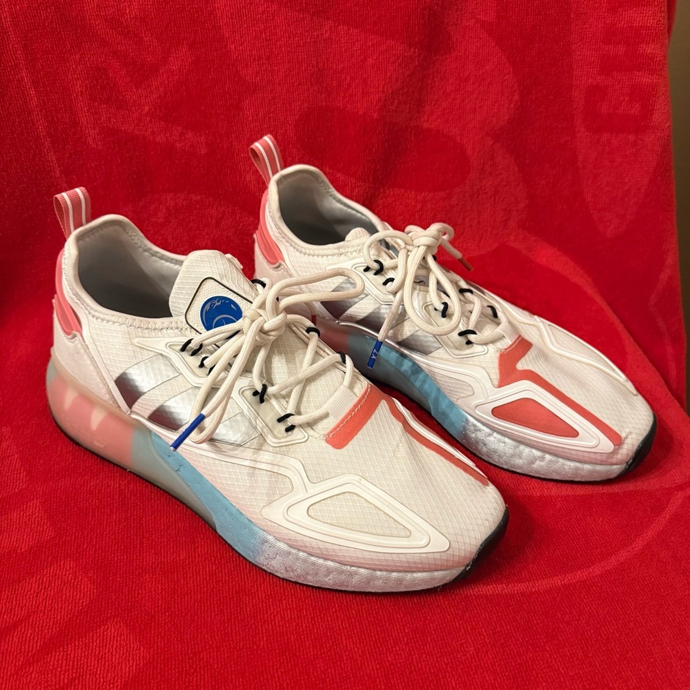 Adidas Sneaker Tennis Shoe ZX 2K Boost NASA Special Edition Size 9 White Pink